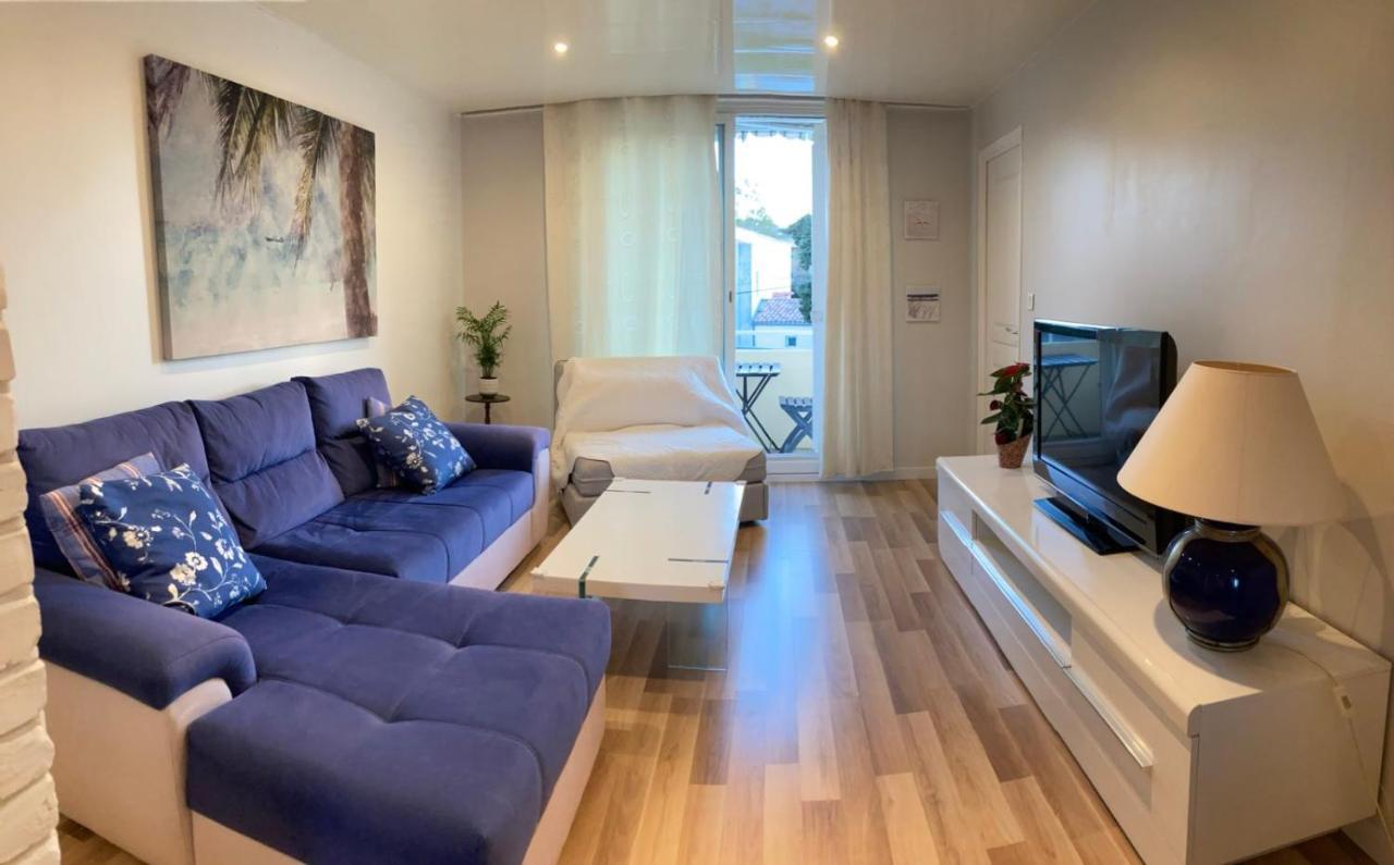 60 m2 , 2 chambres, très calme, plage et commerces à 3 minutes à pied, WIFI fibre optique et parking gratuit La Seyne-sur-Mer Extérieur photo