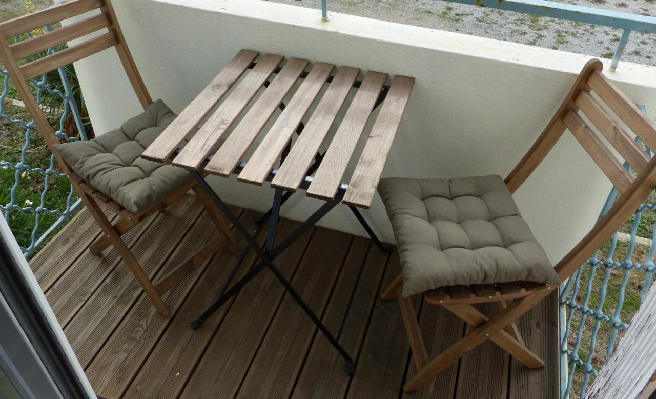 60 m2 , 2 chambres, très calme, plage et commerces à 3 minutes à pied, WIFI fibre optique et parking gratuit La Seyne-sur-Mer Extérieur photo