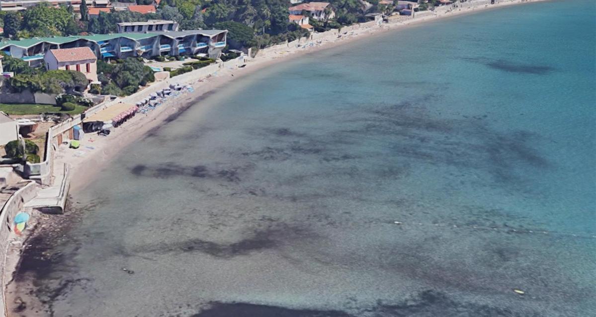 60 m2 , 2 chambres, très calme, plage et commerces à 3 minutes à pied, WIFI fibre optique et parking gratuit La Seyne-sur-Mer Extérieur photo